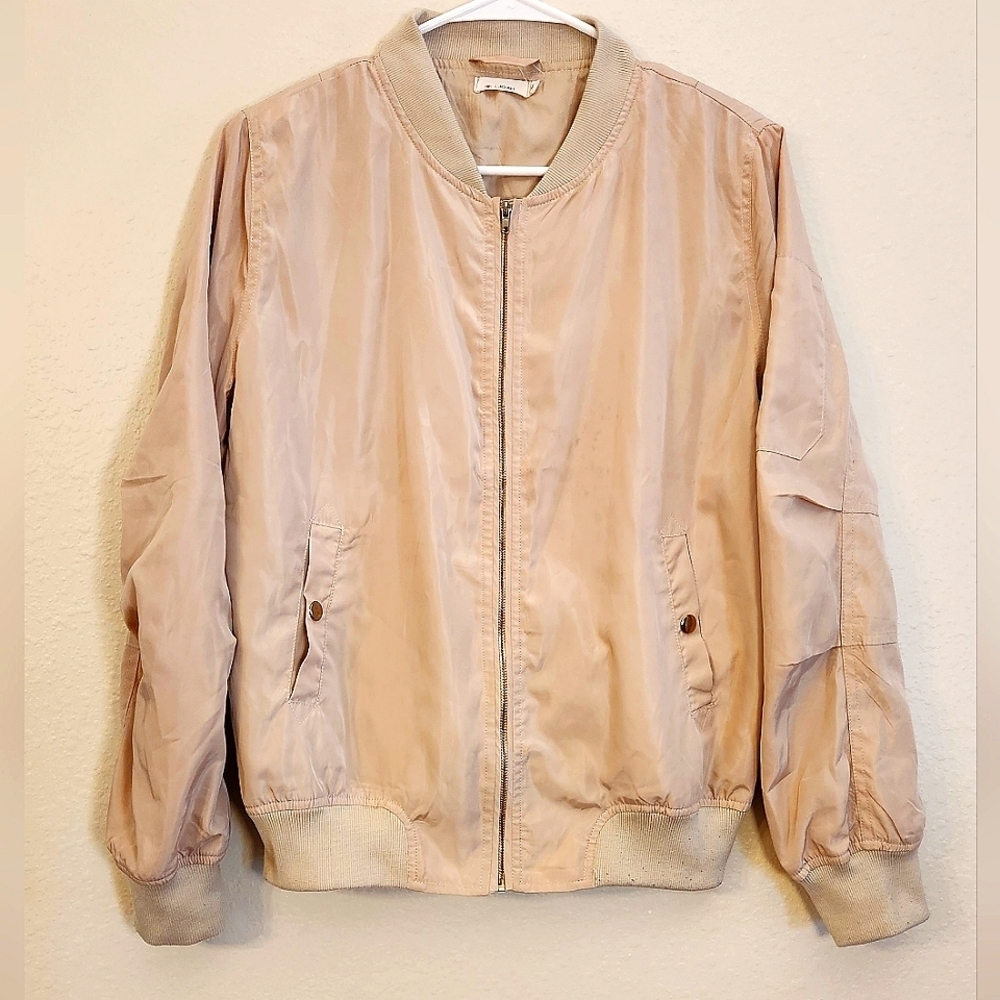 i joah lightweight Women’s Bomber jacket. Cream. Size M